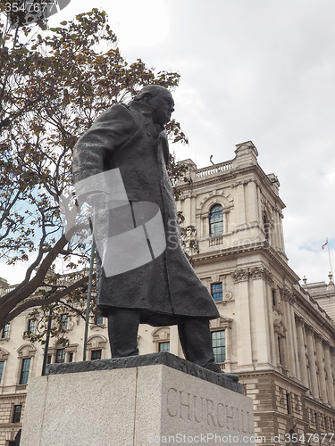 Image of Churchill statue in London