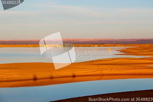 Image of sunshine in the lake yellow       dune