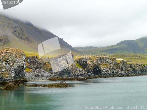 Image of Icelandic coast