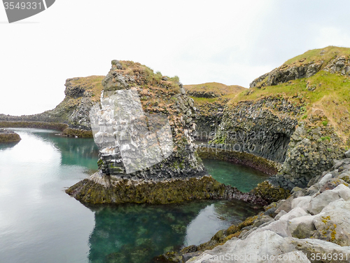 Image of Icelandic coast