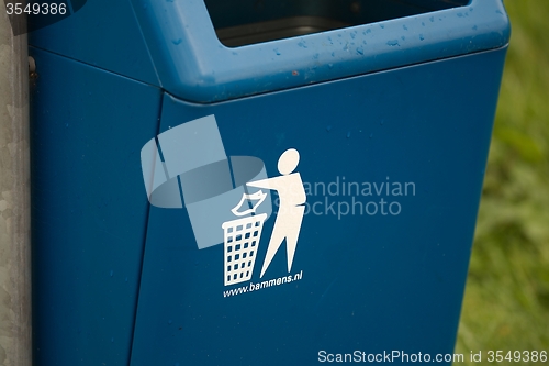 Image of Dustbin