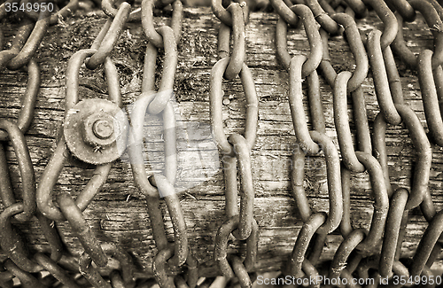 Image of old metal chain