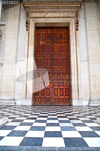 Image of door st paul cathedral in london construction  religion