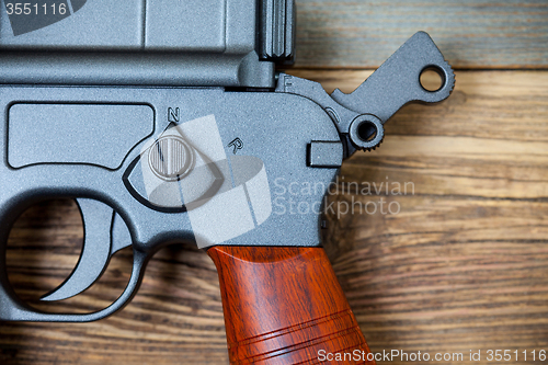 Image of Mauser machine pistol, part of
