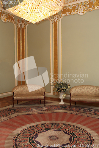 Image of  carpet in the palace interior