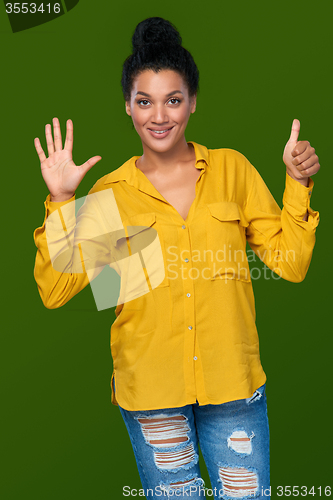 Image of Woman showing six fingers