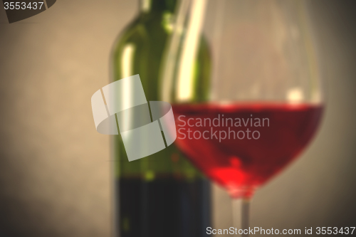 Image of bad red wine still life