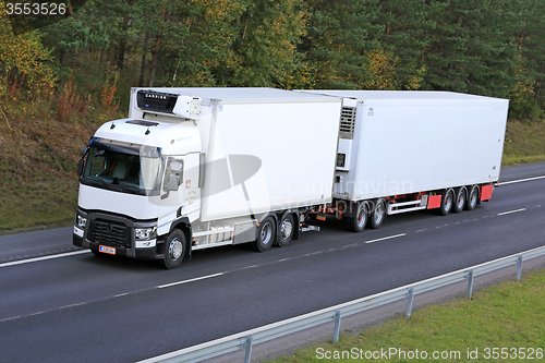 Image of White Renault T Reefer Truck on Motorway