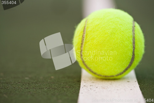 Image of Tennis ball