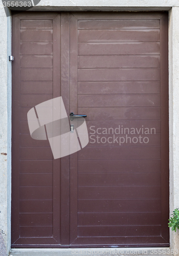 Image of double-wing front door brown