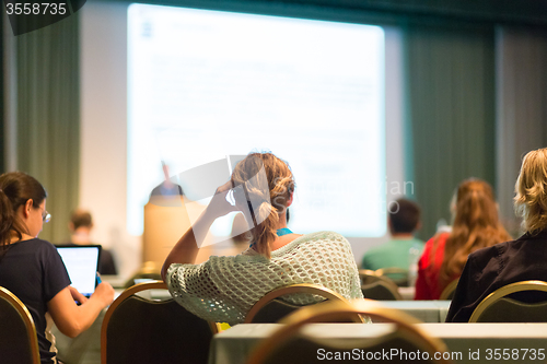 Image of Faculty lecture and workshop.