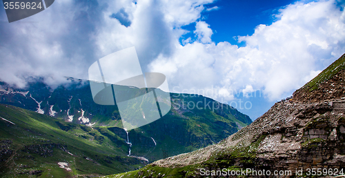 Image of Rohtang La pass Traffic jam of cars