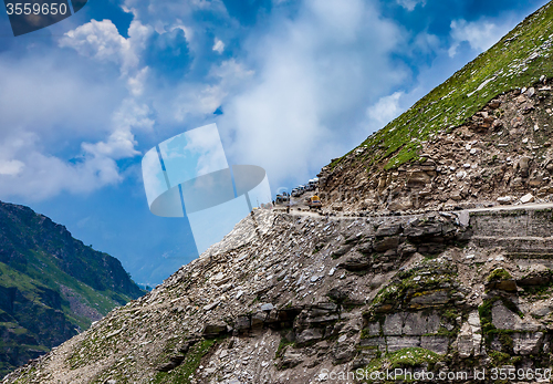 Image of Rohtang La pass Traffic jam of cars