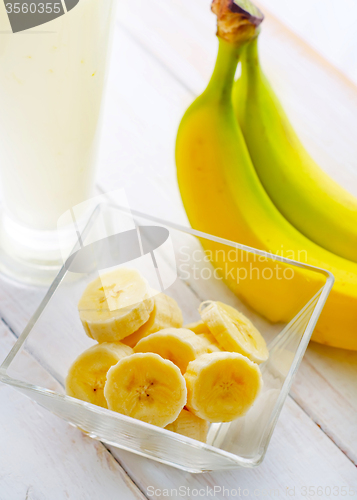 Image of Fresh banana in the glass bowl, banana and milk