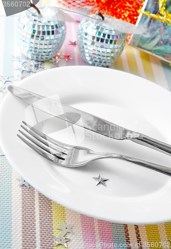 Image of place setting for christmas with star