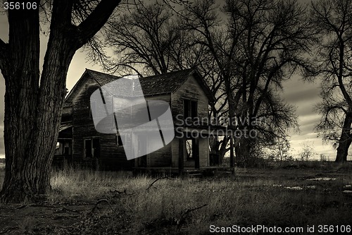 Image of haunted house monochrome