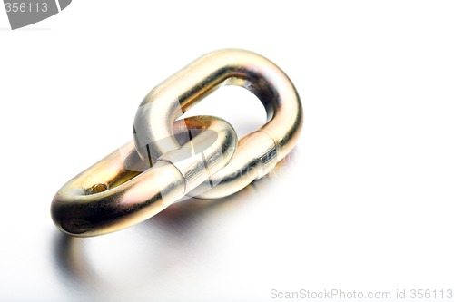 Image of chain link high-key