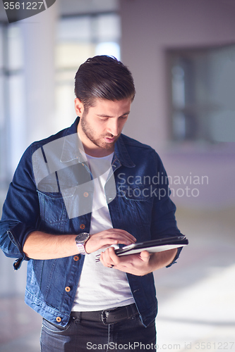 Image of student using tablet computer