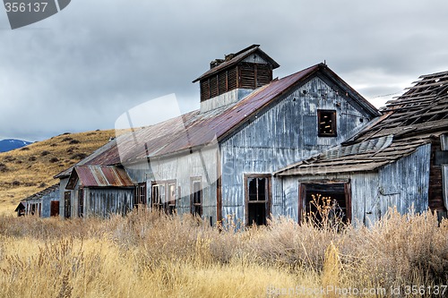 Image of abandoned mining buildings
