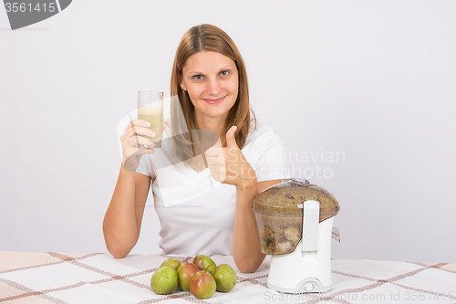 Image of She likes to drink fresh juices