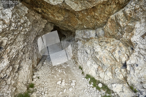 Image of Tunnel in stone