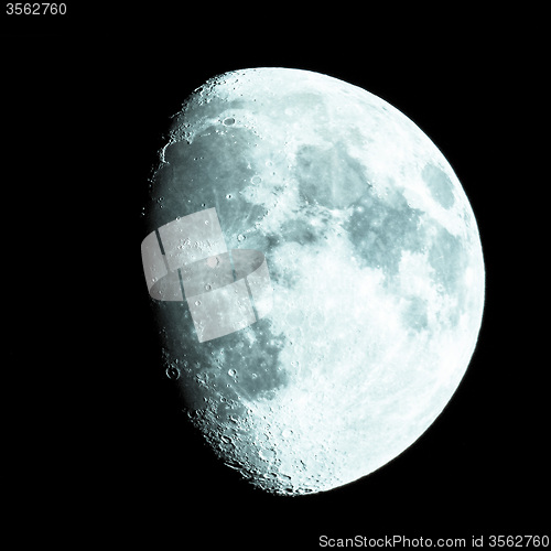Image of Gibbous moon