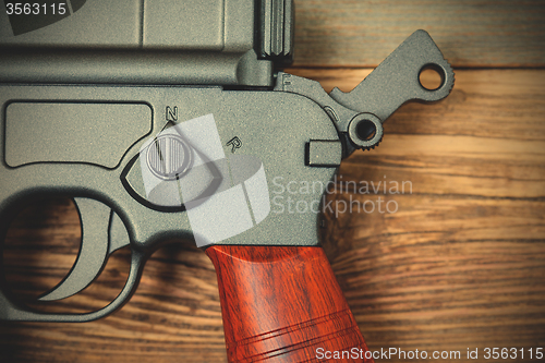 Image of Mauser machine pistol, part of