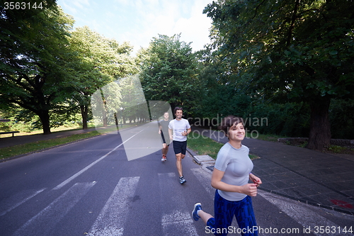 Image of people group jogging