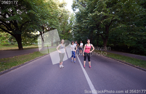 Image of people group jogging