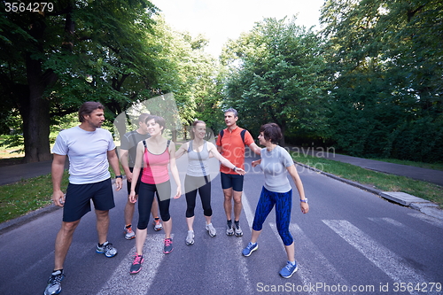 Image of people group jogging