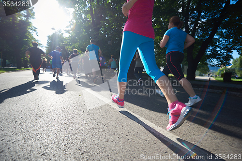 Image of people group jogging