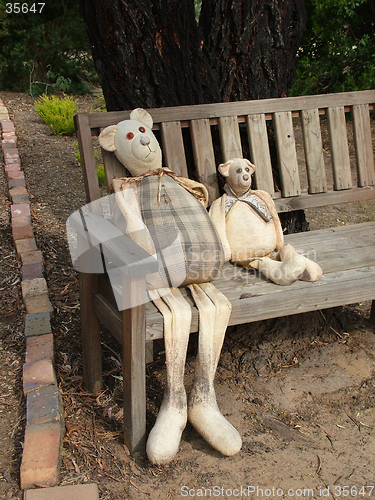 Image of Sad old bears