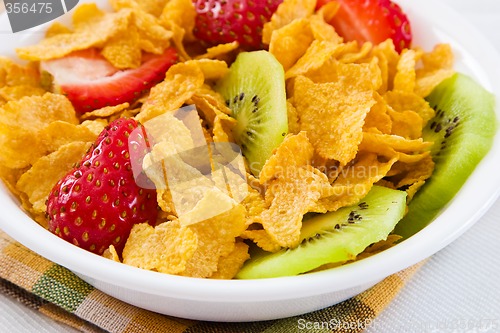 Image of Corn Flakes with Strawberries and Kiwi Fruit
