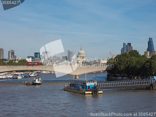 Image of Waterloo Bridge in London