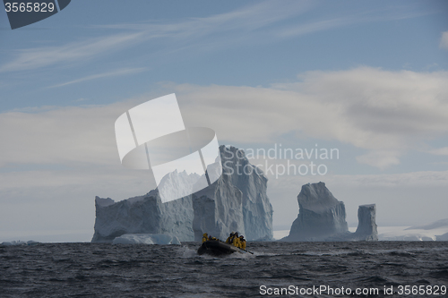 Image of Iceberg 