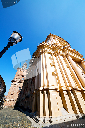 Image of  culture   in italy europe milan religion       sunlight