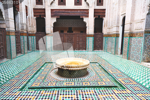 Image of fountain in morocco    mousque 