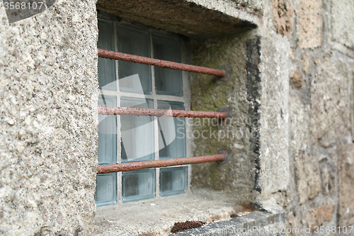 Image of Window Bar