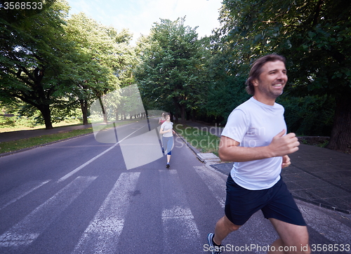 Image of people group jogging