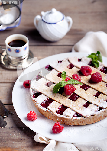 Image of Linzer tart torte with fresh raspberry