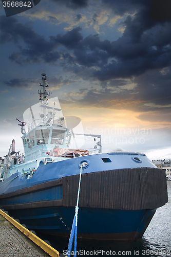 Image of Boat at the harbour