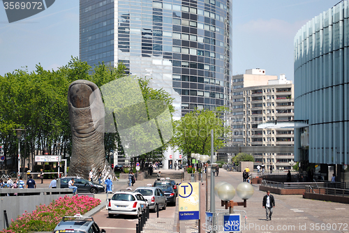 Image of Monument to the finger.