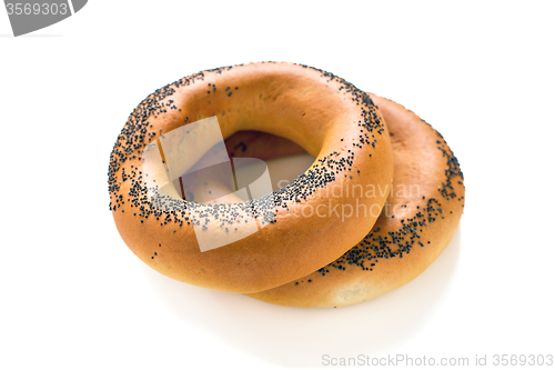 Image of Bagels with poppy seeds.