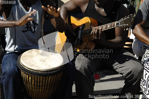 Image of Band is playing music