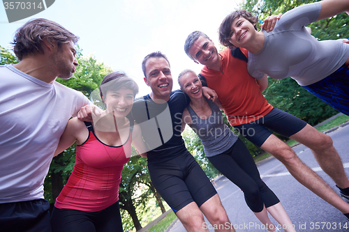 Image of jogging people group have fun