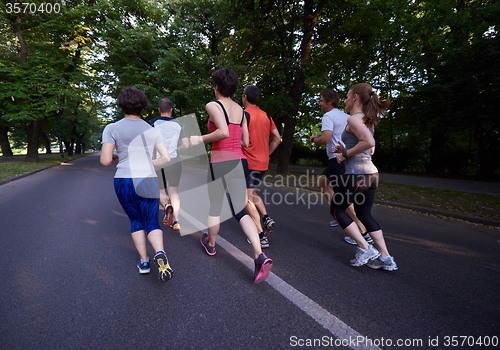 Image of people group jogging