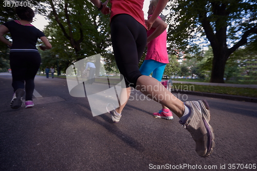 Image of people group jogging