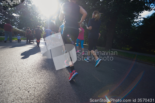 Image of people group jogging