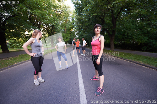 Image of people group jogging