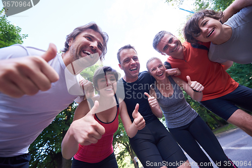 Image of jogging people group have fun